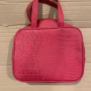 "Crartee & Evelyn hot pink bag"